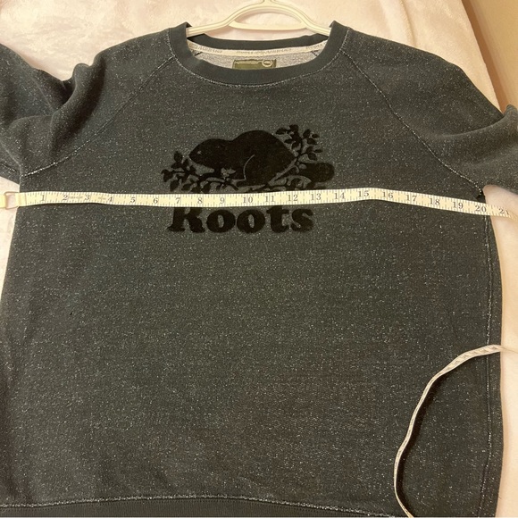 Roots Canada Beaver Black Pepper Logo Crewneck Sweater Sweatshirt size medium - Picture 6 of 8